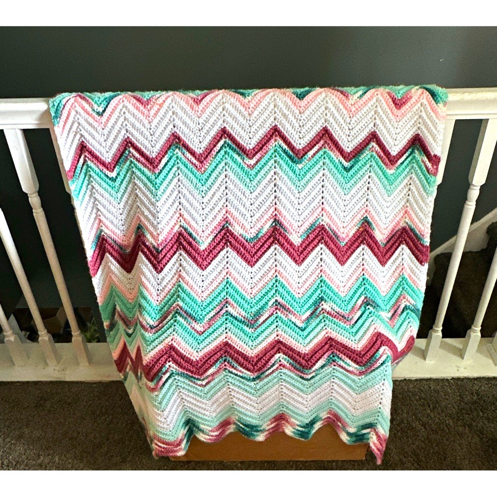Crochet Chevron Multicolor Sofa Throw Blanket, Rectangle, Vintage/Retro Decor